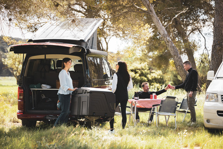Towbox V3 Camper czarny - bagażnik box montowany na hak